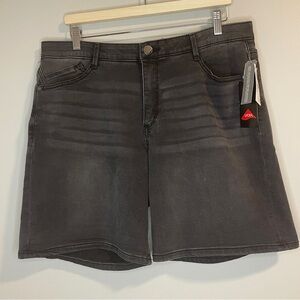 Wit & Wisdom Women’s Black Stretch Denim Bermuda Shorts Sz 16
